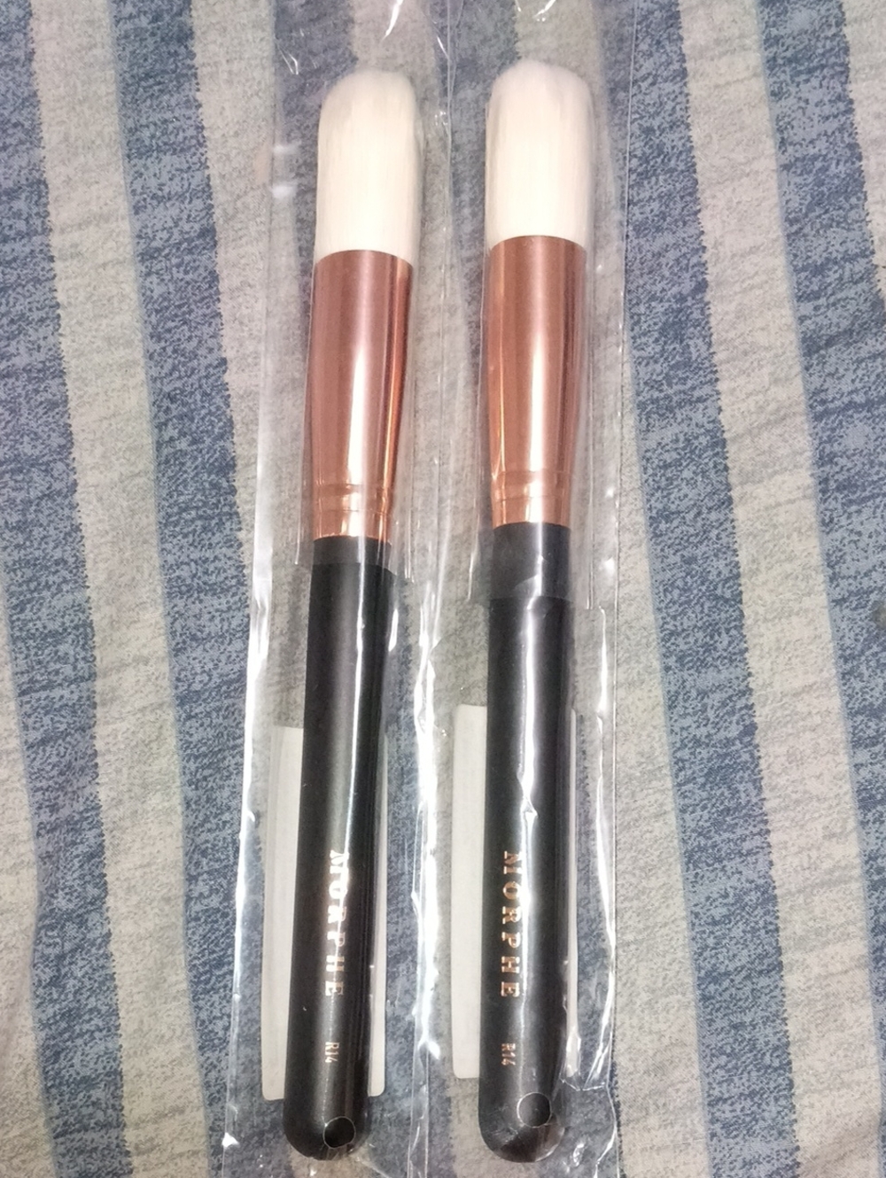 Morphe R14 Contour Brush in White, Rose Gold & Black NWT